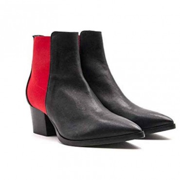 Lemarè tronchetto donna in pelle nera con borchie frontali chiusa con zip