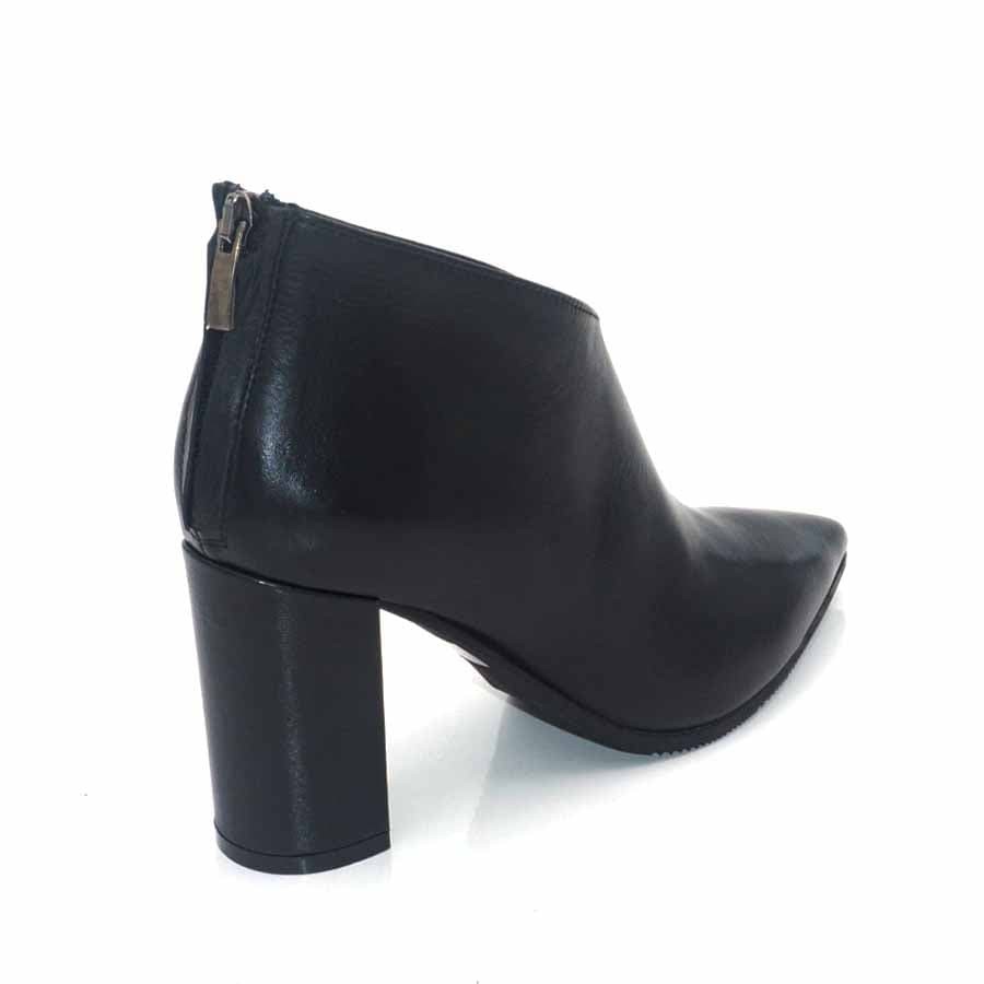 Rago collection tronchetto botino donna pelle nero