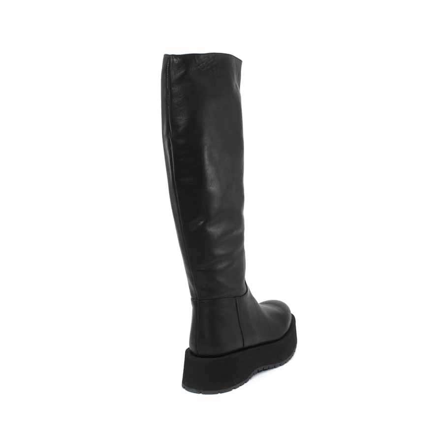 Paloma Barcelò women's knee boot in leather Gema napasoft Black