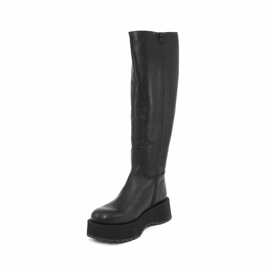 Paloma Barcelò women's knee boot in leather Gema napasoft Black