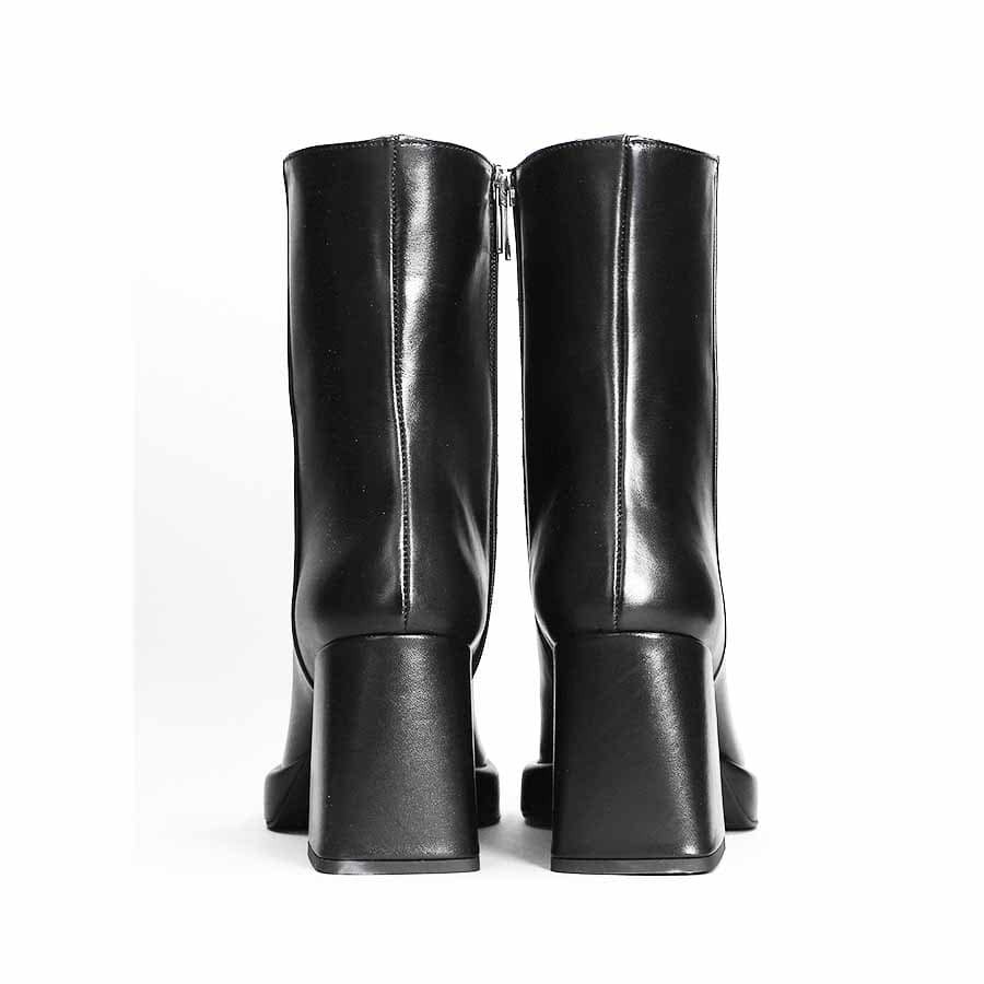 Rago collection black leather ankle boot platform