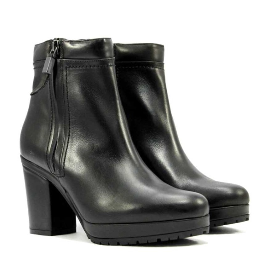 Albano 6100 Tronchetto in vitello nero con zip