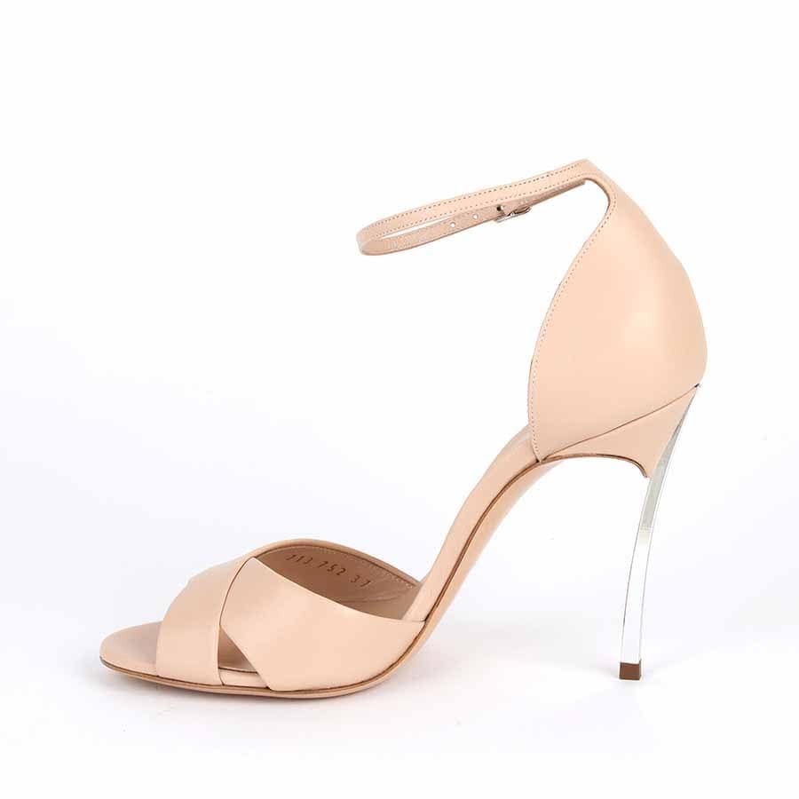 Casadei sandali Blade criss cross cipria
