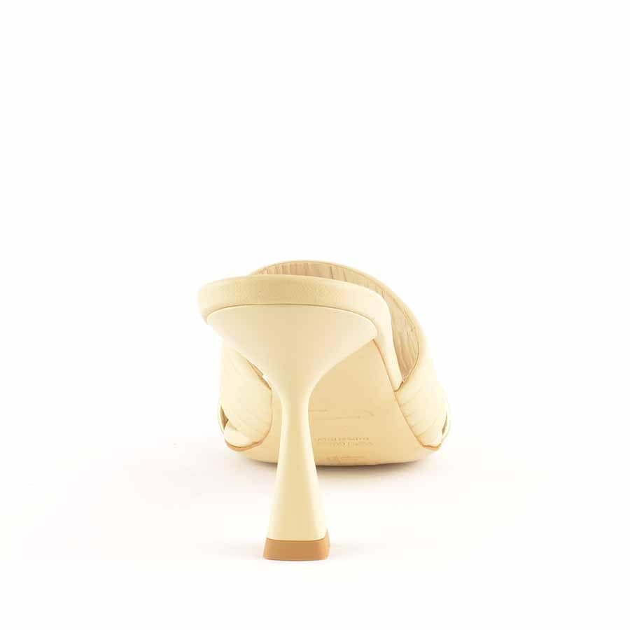 Giampaolo Viozzi sandalo mule marzapane oro