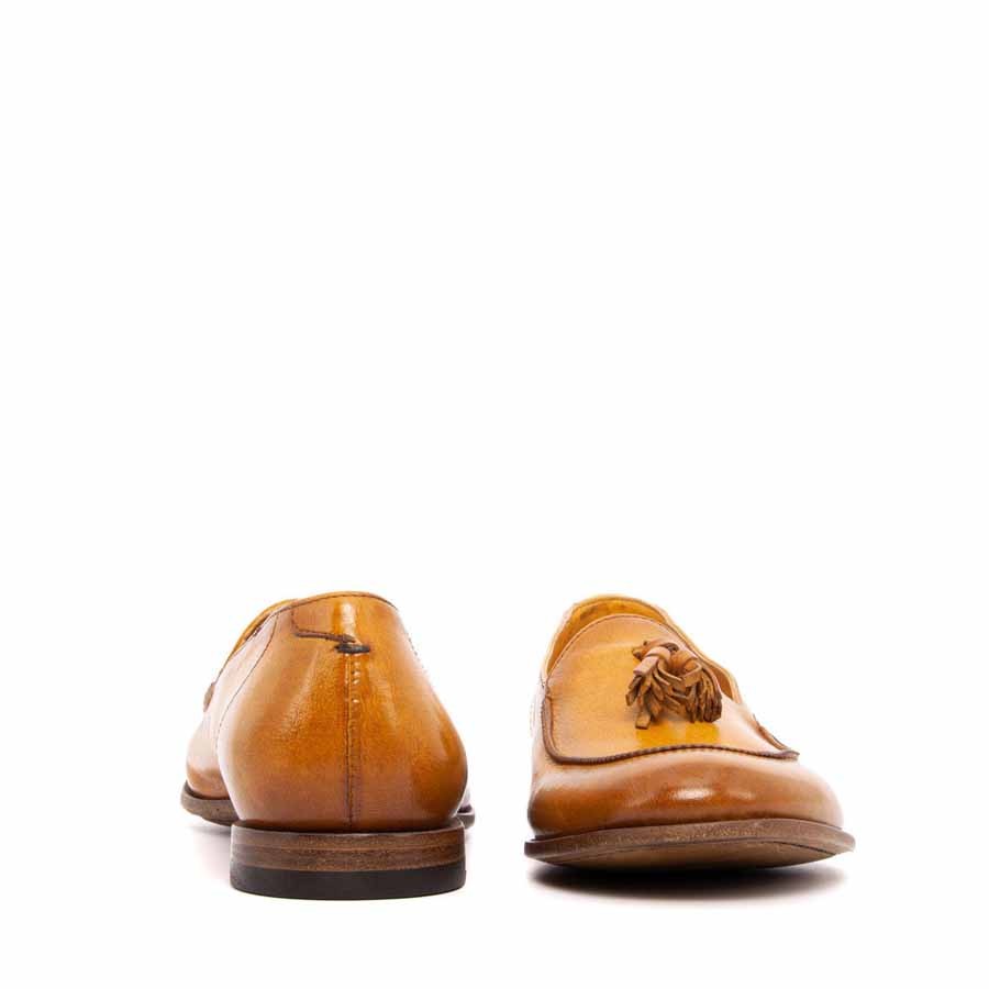 PANTANETTI mocassino donna  con  nappine ocra