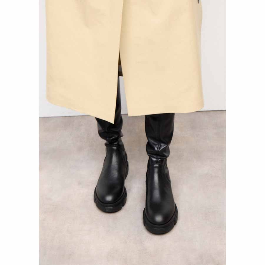 Copenhagen stivali vitello vegano stretch nero