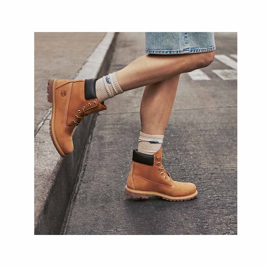 Timberland Women's Premium 6-Inch Boot Wheat Yellow