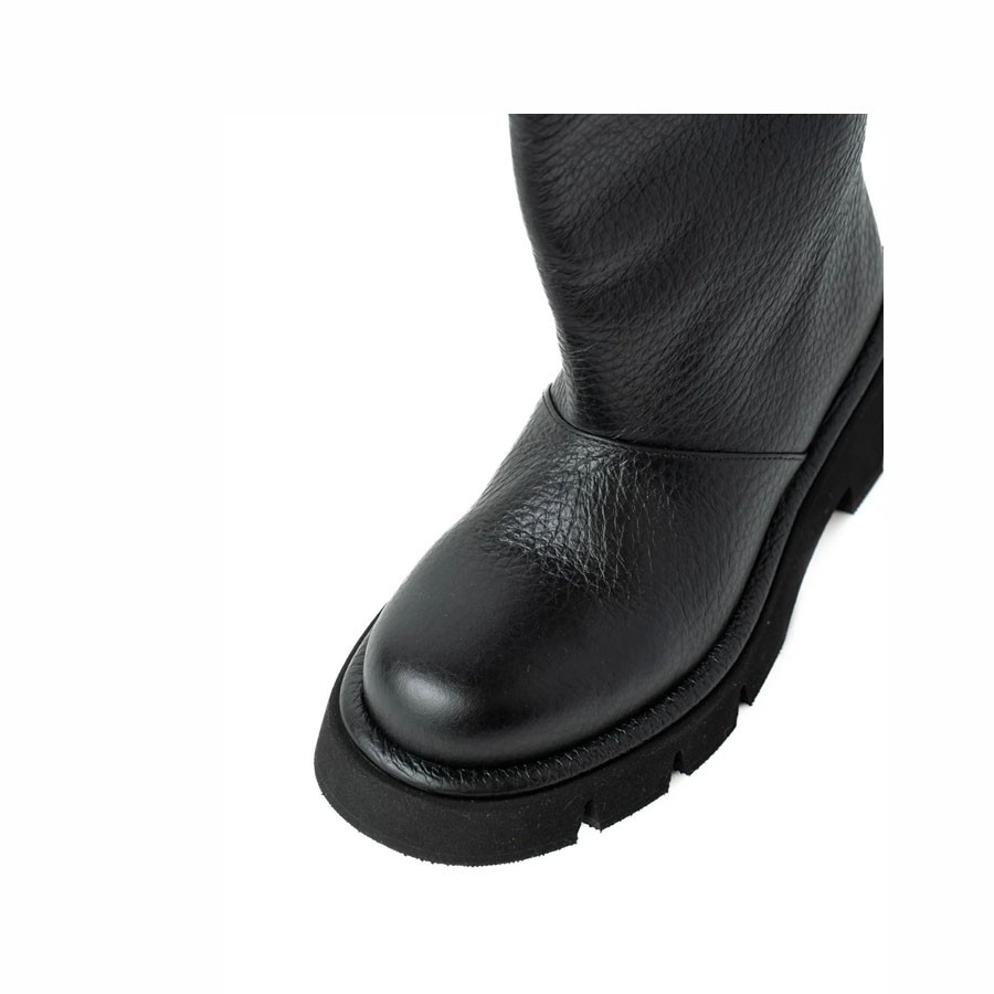 Paloma Barcelò Dores nappa grain black boot