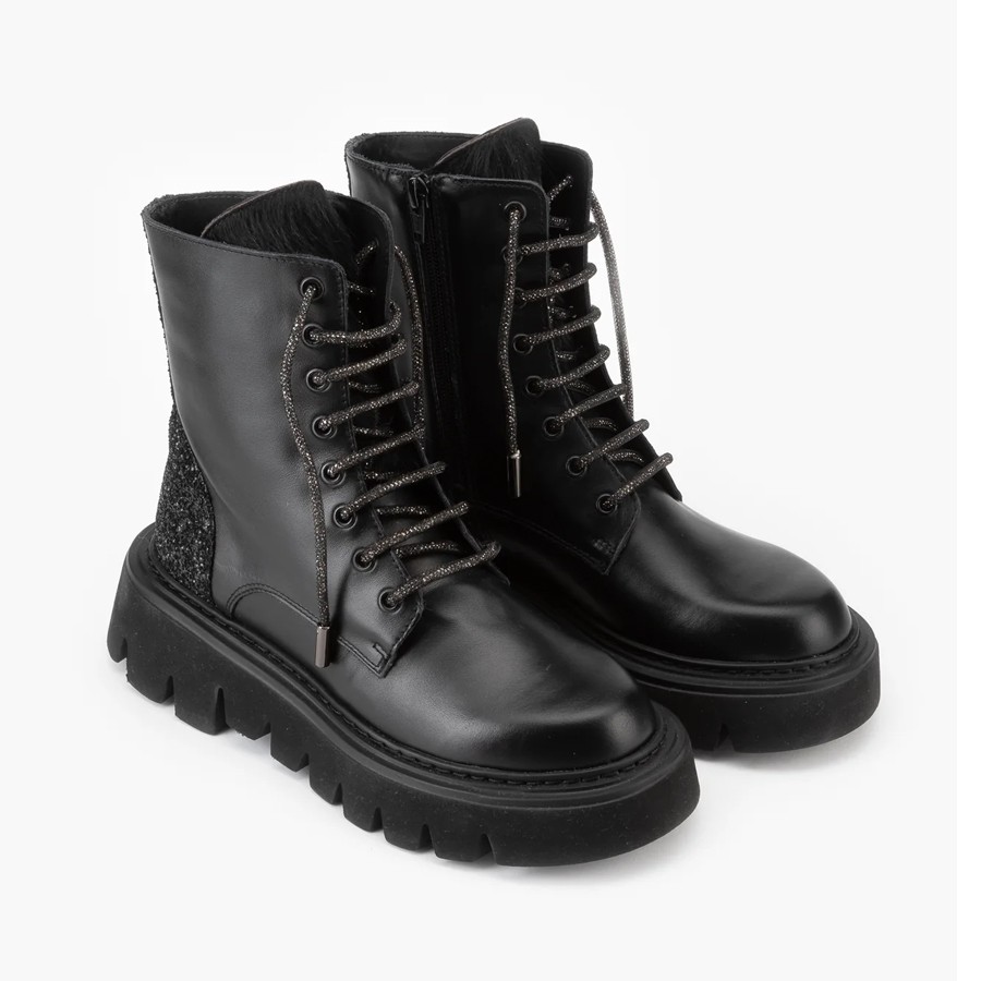 Stokton Black Amphibian with rhinestone and glitter laces