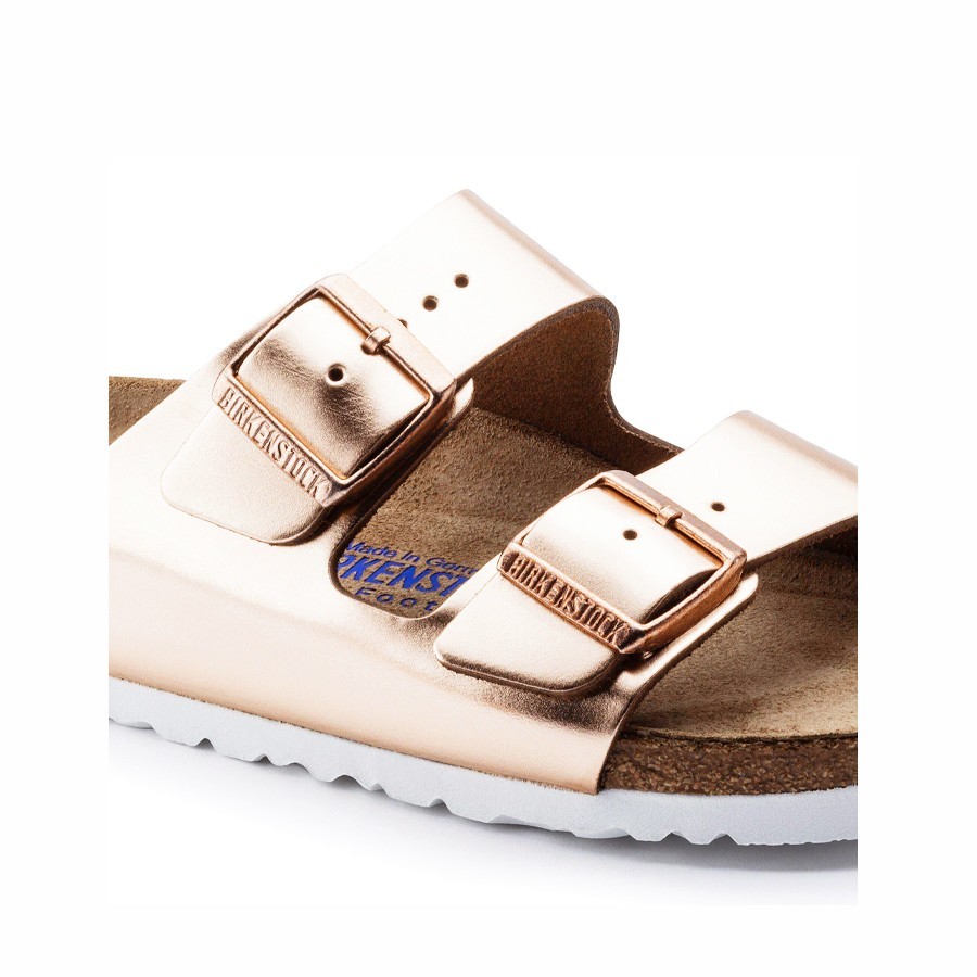Birkenstock Arizona women's sandal with soft footbed, natural leather, metallic copper
