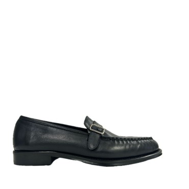 Blue leather moccasin with buckle